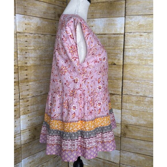 BEACHLUNCHLOUNGE FLORAL/MIXED PRINT TIERED INSPIRED CAP SLEEVE FLOWY COTTON TOP - Picture 2 of 3